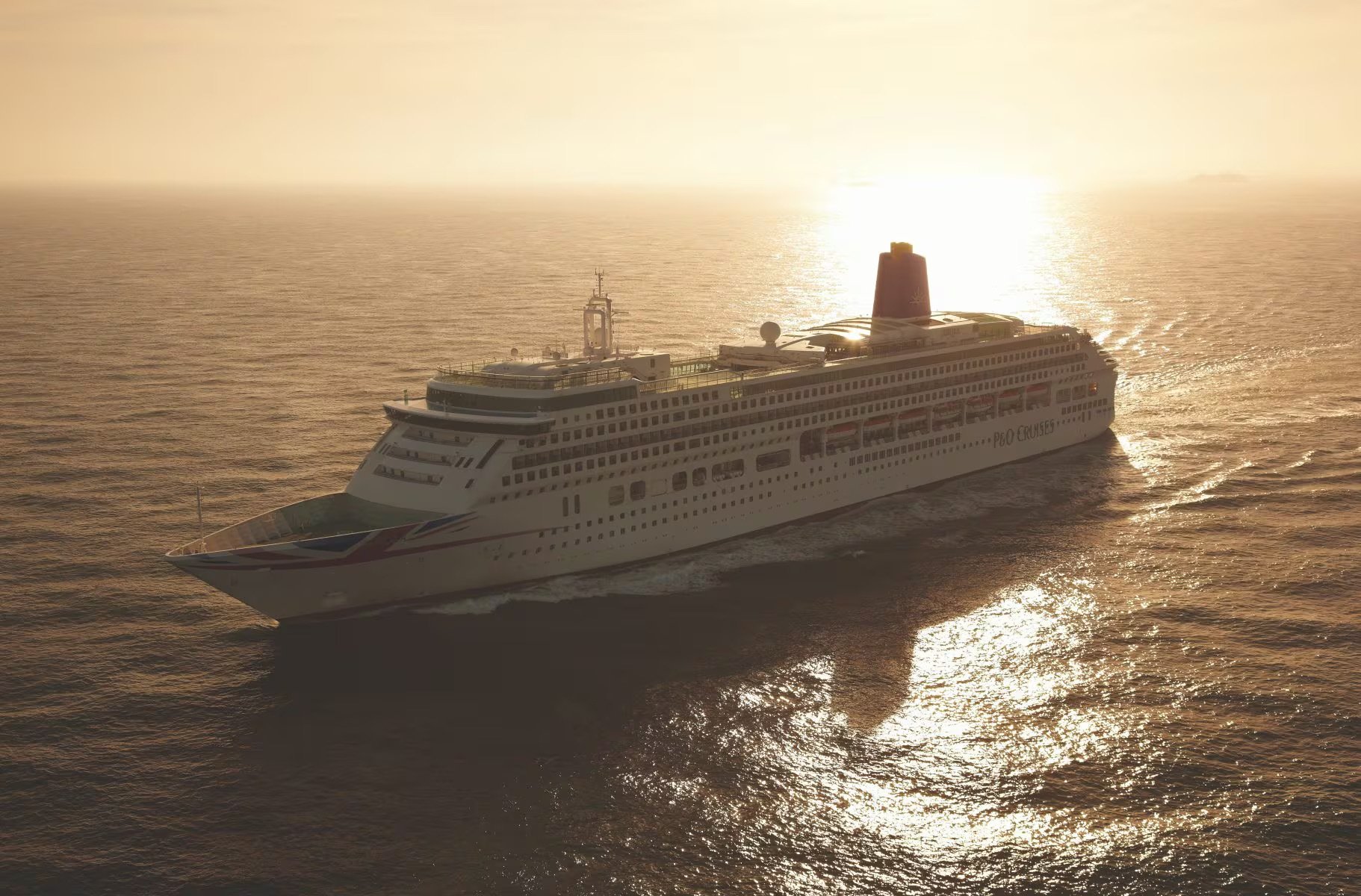 aurora-at-sea-sunset-pocjpg1580833690135image18221200high aurora-at-sea-sunset-pocjpg1580833690135image18221200high.jpeg