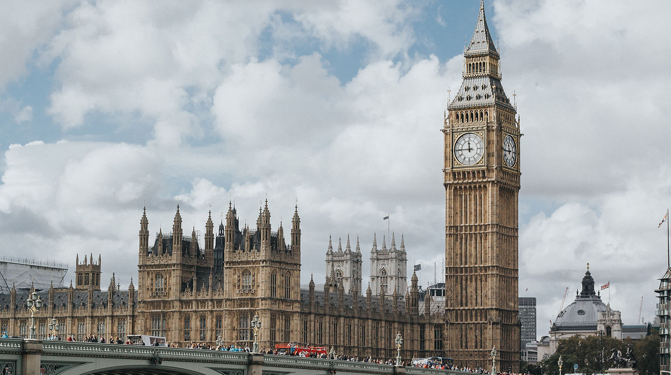 Big Ben and Houses of Parliament, London Image by Marcin Nowak